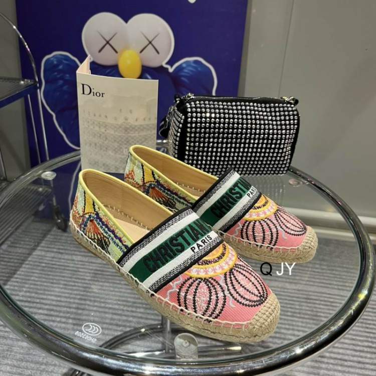 Picture of Dior Shoes _SKUDiorcoloursz35-40JY02043539